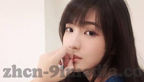 秋霞无码av麻豆-秋日里的温暖与微光